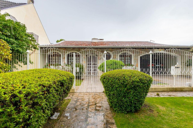Imagem Casa com 4 Quartos à Venda, 381 m² em Jardim Social - Curitiba