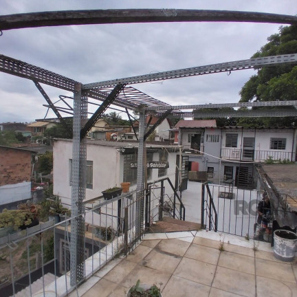 Imagem Casa com 8 Quartos à Venda, 300 m² em Cavalhada - Porto Alegre