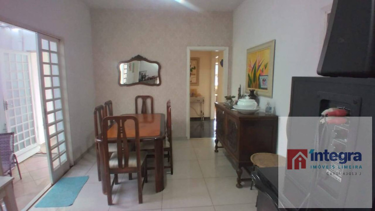 Imagem Casa com 3 Quartos à Venda, 235 m² em Vila Cristóvam - Limeira Imagem Casa com 3 Quartos à Venda, 235 m² em Vila Cristóvam - Limeira