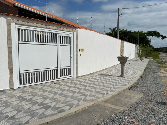 Casa com 2 Quartos à Venda,  em Tupy - Itanhaém