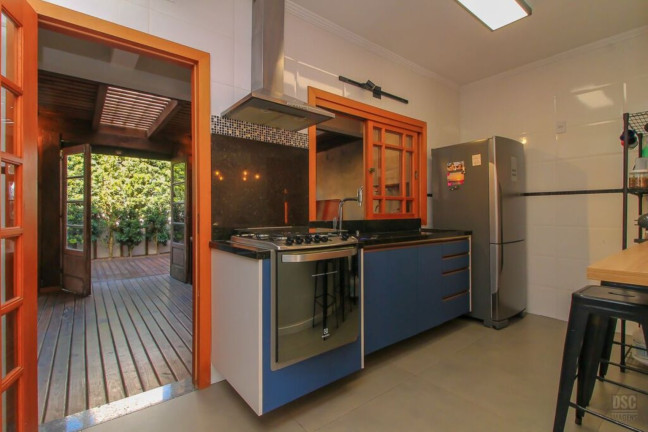 Imagem Imóvel com 3 Quartos à Venda, em Hípica - Porto Alegre Imagem Imóvel com 3 Quartos à Venda, em Hípica - Porto Alegre