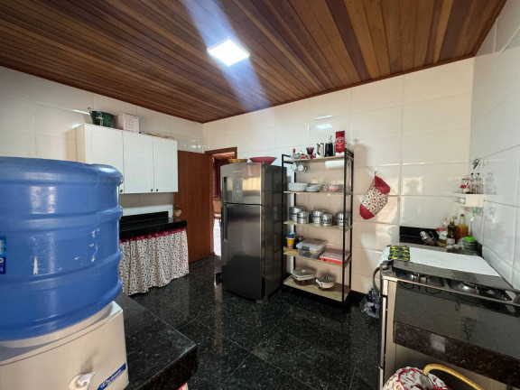 Imagem Chácara com 4 Quartos à Venda, 3.000 m² em Zona Rural - Itatiaiuçu