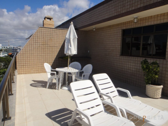 Imagem Apartamento com 4 Quartos à Venda, 206 m² em Jardim Peró - Cabo Frio