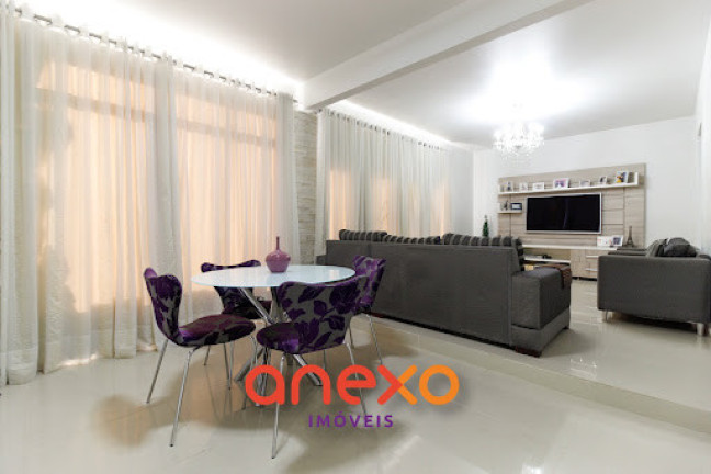 Imagem Casa com 4 Quartos à Venda, 284 m² em Garcia - Blumenau Imagem Casa com 4 Quartos à Venda, 284 m² em Garcia - Blumenau