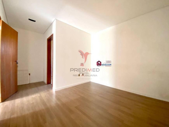Imagem Casa com 3 Quartos à Venda, 9.043 m² em Forquilhas - São José Imagem Casa com 3 Quartos à Venda, 9.043 m² em Forquilhas - São José