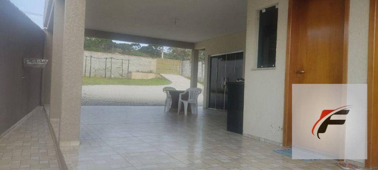 Imagem Casa com 3 Quartos à Venda, 2.020 m² em Ganchinho - Curitiba Imagem Casa com 3 Quartos à Venda, 2.020 m² em Ganchinho - Curitiba