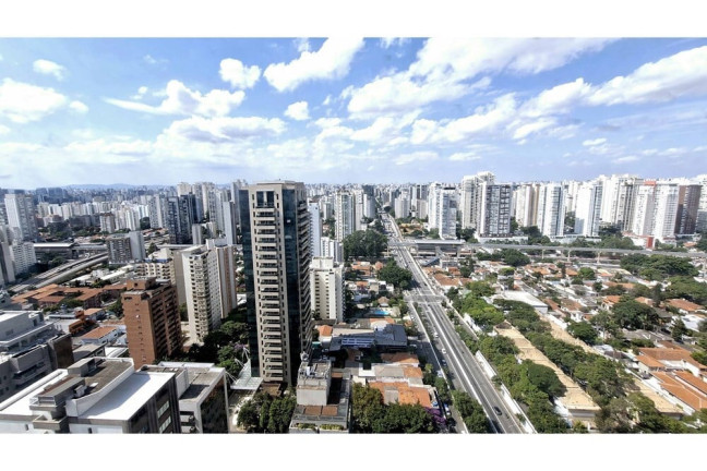 Imagem Imóvel com 3 Quartos à Venda, 131 m² em Santo Amaro - São Paulo Imagem Imóvel com 3 Quartos à Venda, 131 m² em Santo Amaro - São Paulo