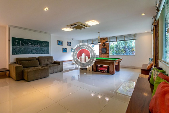 Imagem Casa com 4 Quartos à Venda, 595 m² em Humaitá - Rio De Janeiro Imagem Casa com 4 Quartos à Venda, 595 m² em Humaitá - Rio De Janeiro