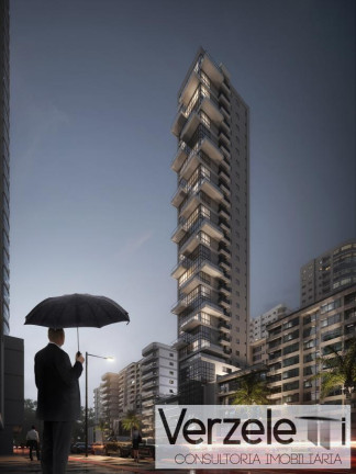 Imagem Imóvel com 4 Quartos à Venda, 180 m² em Centro - Balneário Camboriú Imagem Imóvel com 4 Quartos à Venda, 180 m² em Centro - Balneário Camboriú
