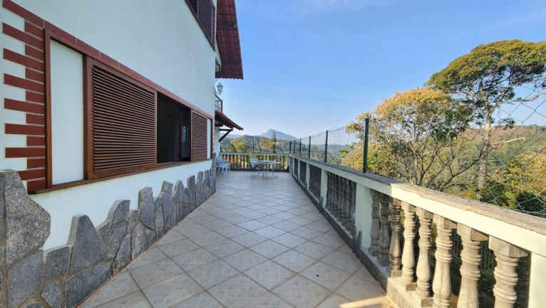 Imagem Casa com 3 Quartos à Venda, 450 m² em Golfe - Teresópolis