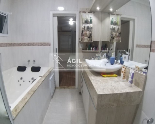 Imagem Casa com 3 Quartos à Venda, 250 m² em Loteamento Villa Branca - Jacareí