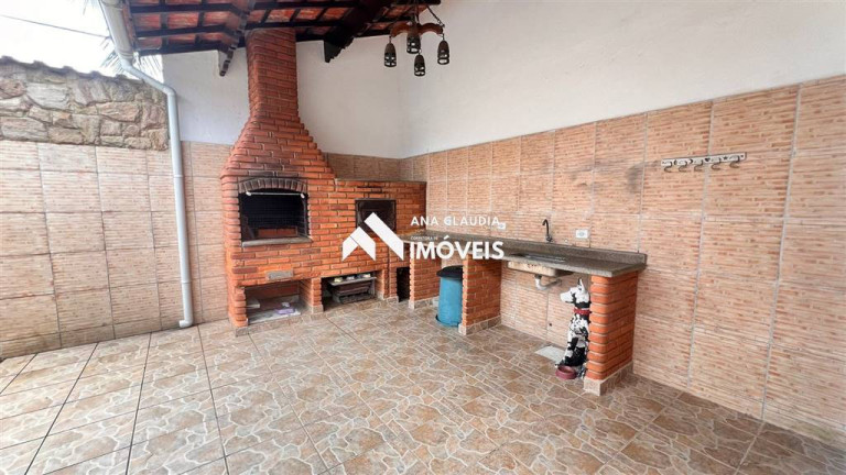 Imagem Casa com 3 Quartos à Venda, em Vila Caicara - Praia Grande Imagem Casa com 3 Quartos à Venda, em Vila Caicara - Praia Grande