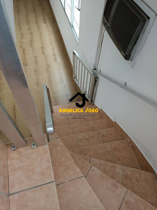 Sobrado com 4 Quartos à Venda, 192 m² em Vila Cascatinha - São Vicente
