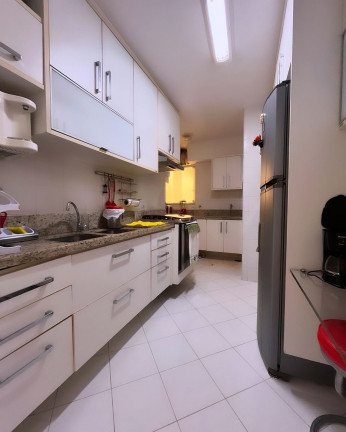 Imagem Apartamento com 3 Quartos à Venda, 80 m² em Pituaçu - Salvador Imagem Apartamento com 3 Quartos à Venda, 80 m² em Pituaçu - Salvador