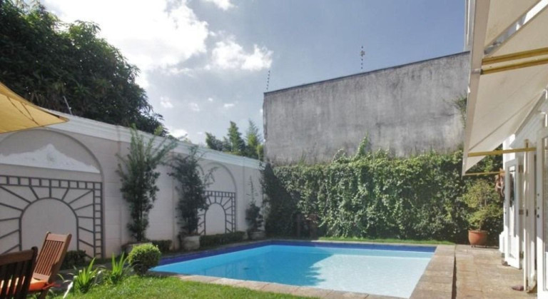 Imagem Casa com 4 Quartos à Venda, 329 m² em Jardim Guedala - São Paulo