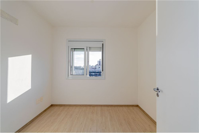 Imagem Imóvel com 2 Quartos à Venda, em Rio Branco - Porto Alegre Imagem Imóvel com 2 Quartos à Venda, em Rio Branco - Porto Alegre