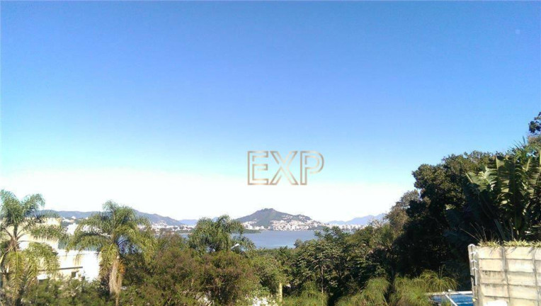 Imagem Terreno à Venda, 662 m² em Cacupé - Florianópolis