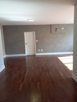 Imagem Imóvel com 3 Quartos à Venda, 130 m² em Jardim América - São Paulo