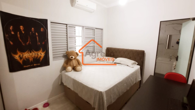 Imagem Casa com 3 Quartos à Venda, 190 m² em Jardim Longatto - Mogi Mirim Imagem Casa com 3 Quartos à Venda, 190 m² em Jardim Longatto - Mogi Mirim