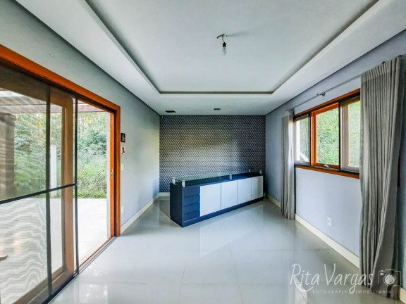 Imagem Imóvel com 2 Quartos à Venda, 154 m² em São Lucas - Viamão Imagem Imóvel com 2 Quartos à Venda, 154 m² em São Lucas - Viamão