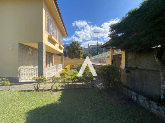 Imagem Casa com 5 Quartos à Venda, 300 m² em Comary - Teresópolis
