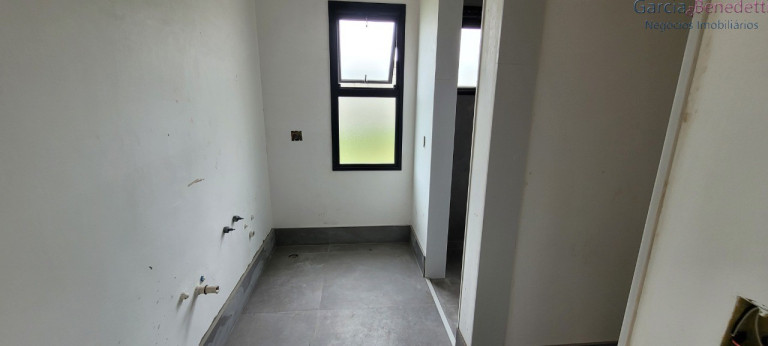 Imagem Casa com 3 Quartos à Venda, 920 m² em Medeiros - Jundiaí