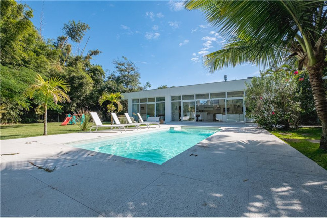 Imagem Casa com 7 Quartos à Venda, em Praia Brava - Florianópolis Imagem Casa com 7 Quartos à Venda, em Praia Brava - Florianópolis