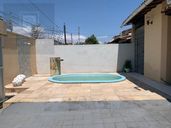 Imagem Casa com 4 Quartos à Venda, 330 m² em Jardim Das Oliveiras - Fortaleza Imagem Casa com 4 Quartos à Venda, 330 m² em Jardim Das Oliveiras - Fortaleza