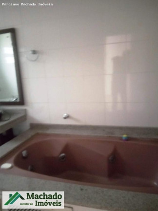 Imagem Casa com 3 Quartos à Venda, 266 m² em Centro - Biguaçu