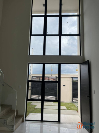 Imagem Casa com 3 Quartos à Venda, 1 m² em Conceição - Feira De Santana