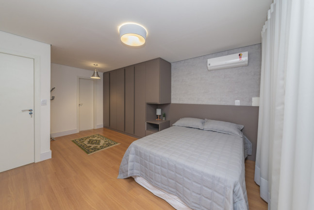 Imagem Casa com 1 Quarto à Venda, em Santa Tereza - Porto Alegre Imagem Casa com 1 Quarto à Venda, em Santa Tereza - Porto Alegre