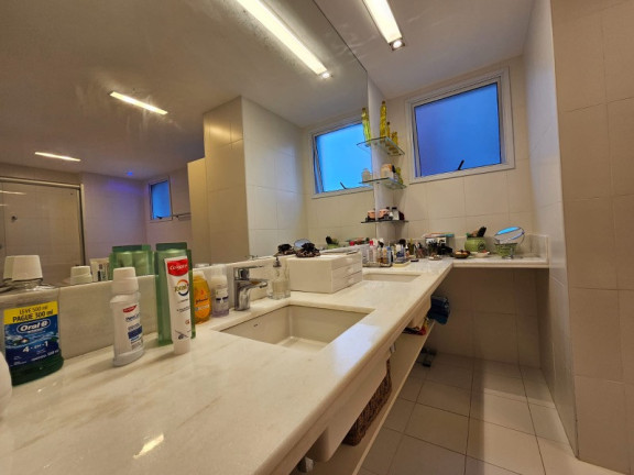 Imagem Imóvel com 4 Quartos à Venda, 305 m² em Barra - Salvador Imagem Imóvel com 4 Quartos à Venda, 305 m² em Barra - Salvador