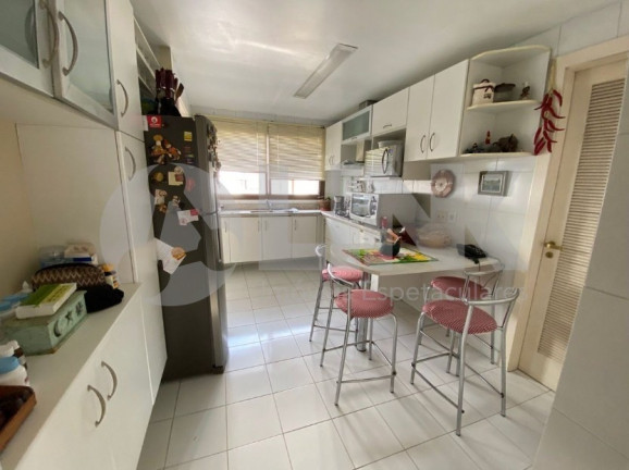 Imagem Apartamento com 3 Quartos à Venda, 159 m² em Bela Vista - Porto Alegre Imagem Apartamento com 3 Quartos à Venda, 159 m² em Bela Vista - Porto Alegre