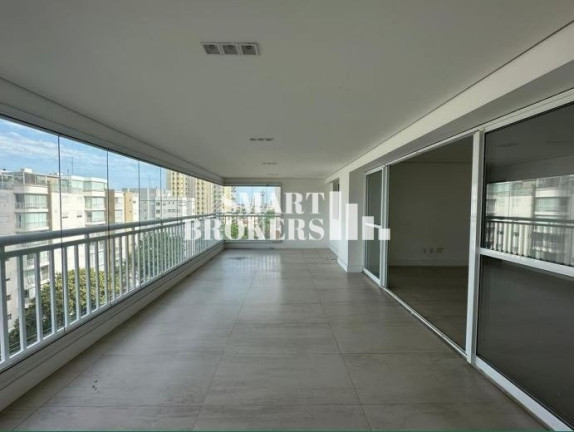 Apartamento com 3 Quartos à Venda, 143 m² em Vila Gumercindo - São Paulo
