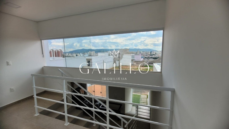 Imagem Casa com 4 Quartos à Venda, 130 m² em Vila Aparecida - Jundiaí Imagem Casa com 4 Quartos à Venda, 130 m² em Vila Aparecida - Jundiaí