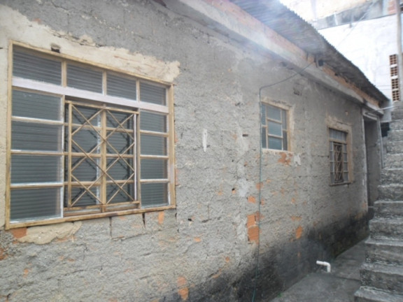 Imagem Casa com 2 Quartos à Venda, 600 m² em Jd. Pitoresco - Jacareí