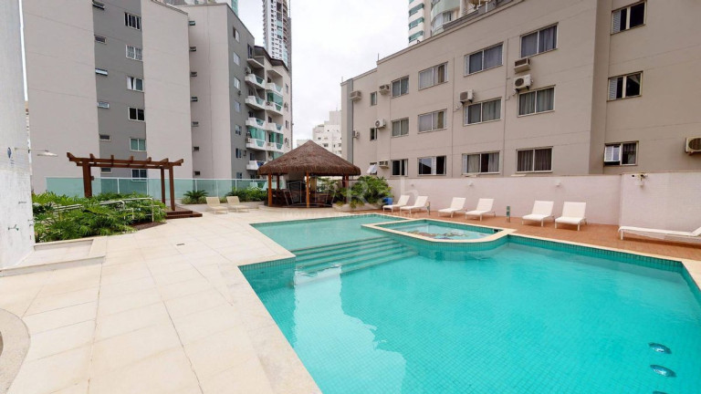 Imagem Apartamento com 3 Quartos à Venda, 134 m² em Centro - Balneário Camboriú Imagem Apartamento com 3 Quartos à Venda, 134 m² em Centro - Balneário Camboriú
