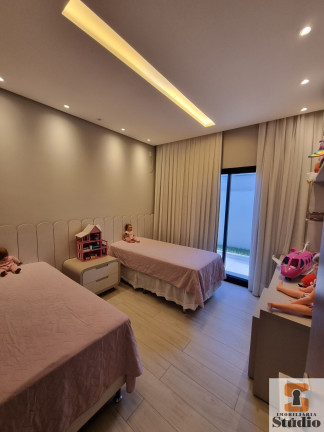 Imagem Casa com 4 Quartos à Venda, 360 m² em Papagaio - Feira De Santana