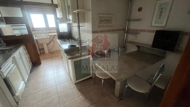 Imagem Apartamento com 3 Quartos à Venda, 158 m² em Menino Deus - Porto Alegre Imagem Apartamento com 3 Quartos à Venda, 158 m² em Menino Deus - Porto Alegre