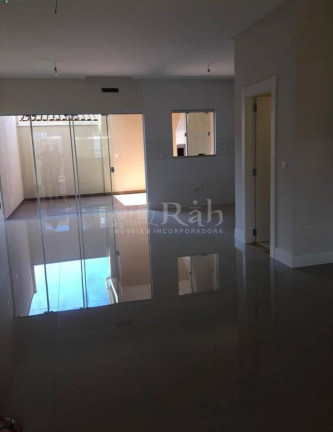 Imagem Sobrado com 3 Quartos à Venda, 190 m² em Centro - Balneário Camboriú Imagem Sobrado com 3 Quartos à Venda, 190 m² em Centro - Balneário Camboriú
