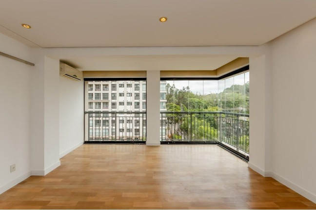 Imagem Cobertura com 3 Quartos à Venda, 333 m² em Jardim Panorama - São Paulo