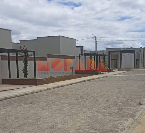 Imagem Casa com 2 Quartos à Venda, 219 m² em Chaparral - Feira De Santana