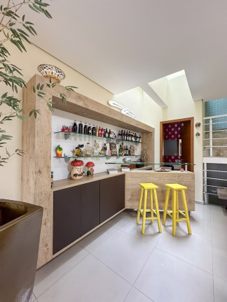 Imagem Casa com 3 Quartos à Venda, 220 m² em Vila Scarpelli - Santo André Imagem Casa com 3 Quartos à Venda, 220 m² em Vila Scarpelli - Santo André