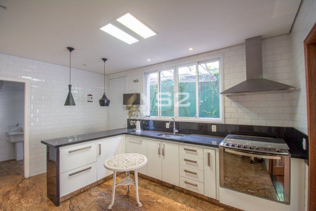 Imagem Casa com 5 Quartos à Venda ou Locação, 456 m² em Vila Madalena - São Paulo Imagem Casa com 5 Quartos à Venda ou Locação, 456 m² em Vila Madalena - São Paulo