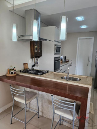 Imagem Sobrado com 3 Quartos à Venda, 295 m² em Bucarein - Joinville