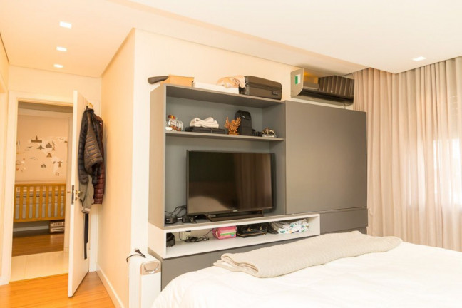 Imagem Imóvel com 3 Quartos à Venda, 89 m² em Menino Deus - Porto Alegre Imagem Imóvel com 3 Quartos à Venda, 89 m² em Menino Deus - Porto Alegre