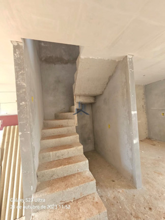 Imagem Sobrado com 3 Quartos à Venda, 122 m² em Morro Do Meio - Joinville