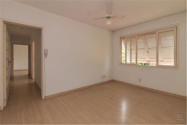Imagem Imóvel com 2 Quartos à Venda, em Teresópolis - Porto Alegre Imagem Imóvel com 2 Quartos à Venda, em Teresópolis - Porto Alegre