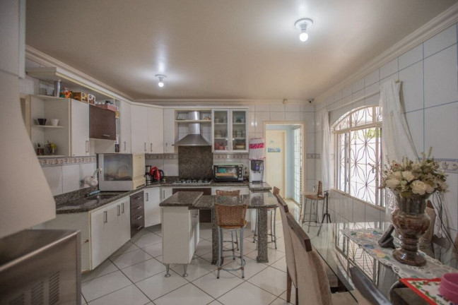 Imagem Casa com 6 Quartos à Venda, 293 m² em Campos Novos - Campos Novos