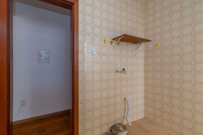 Imagem Apartamento com 2 Quartos à Venda, 56 m² em Floresta - Porto Alegre